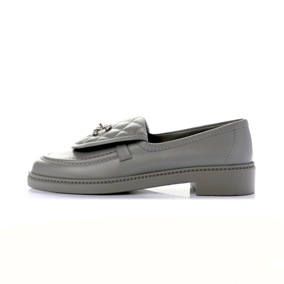 🔥CHANEL Loafers - Picture 5 of 11